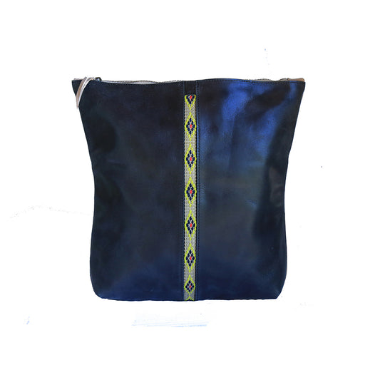 Salem clutch Bag